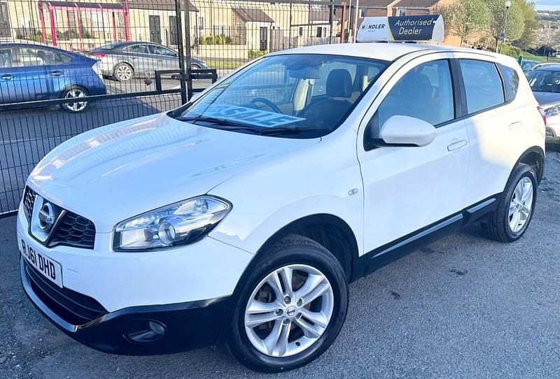 Used Nissan Qashqai Acenta 117 HP (86 kW) 2011 White SUV