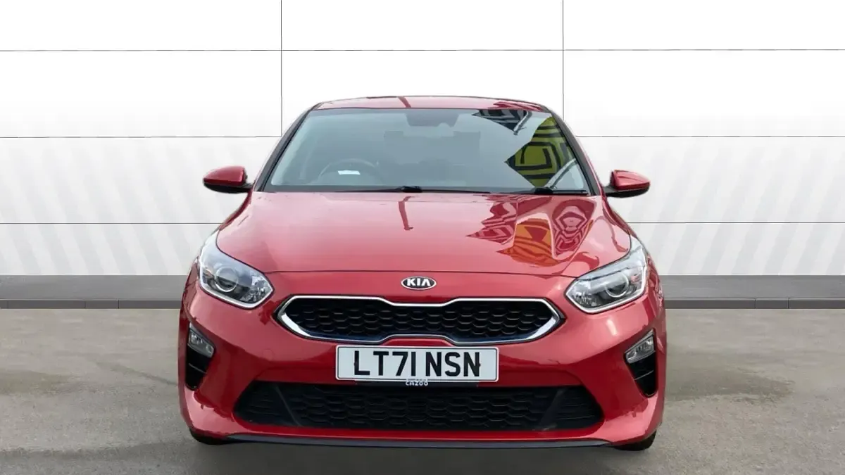 Used Kia Ceed 118 HP (86 kW) 2021 Red Hatchback