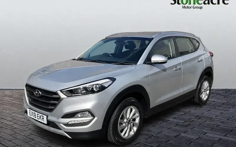 Used Hyundai Tucson SE 132 HP (97 kW) 2015 Silver SUV
