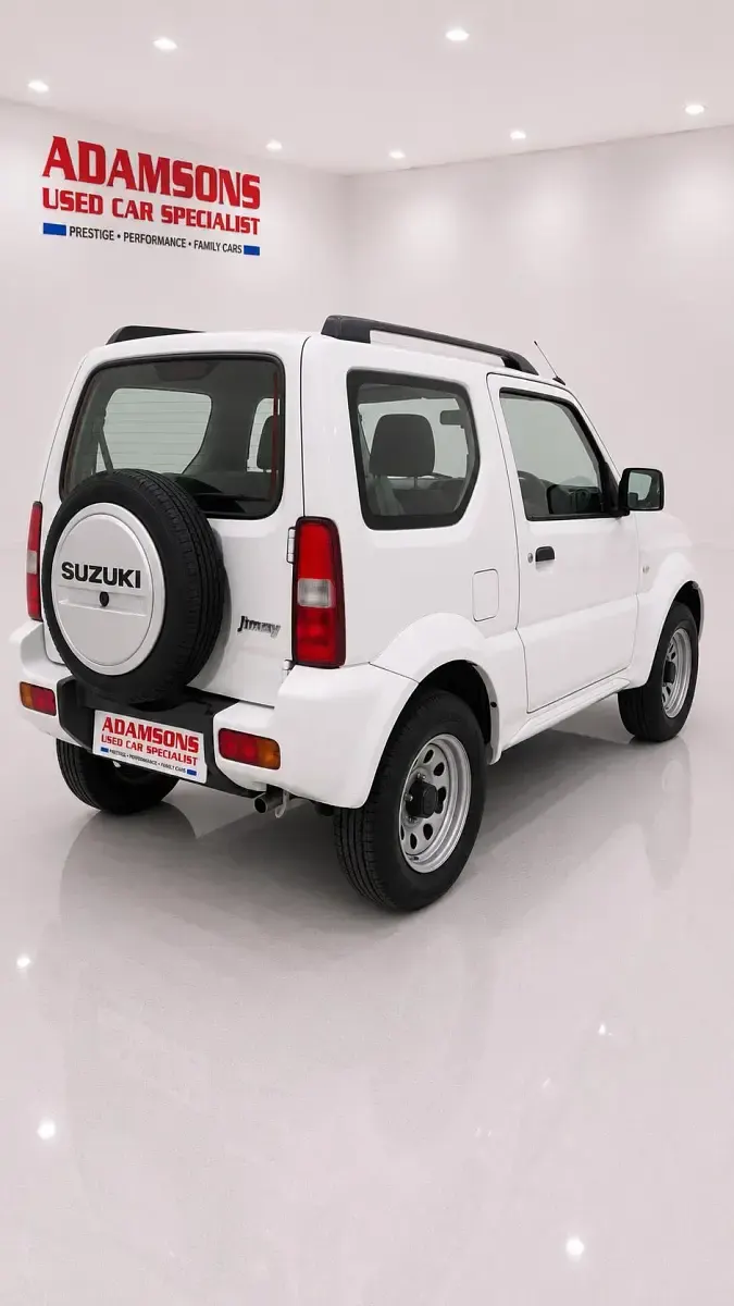 Used Suzuki Jimny SZ3 85 HP (62 kW) 2017 White SUV