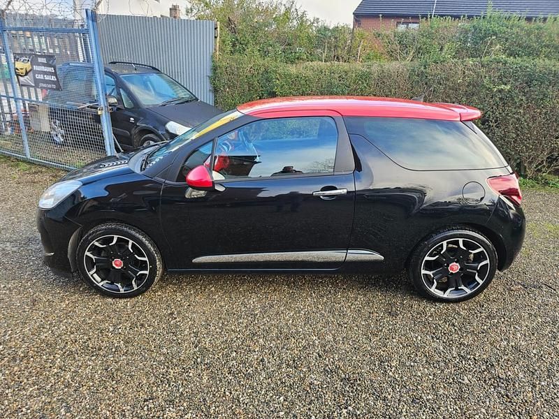 Used Citroën DS3 115 HP (84 kW) 2013 Black pearl metallic Hatchback