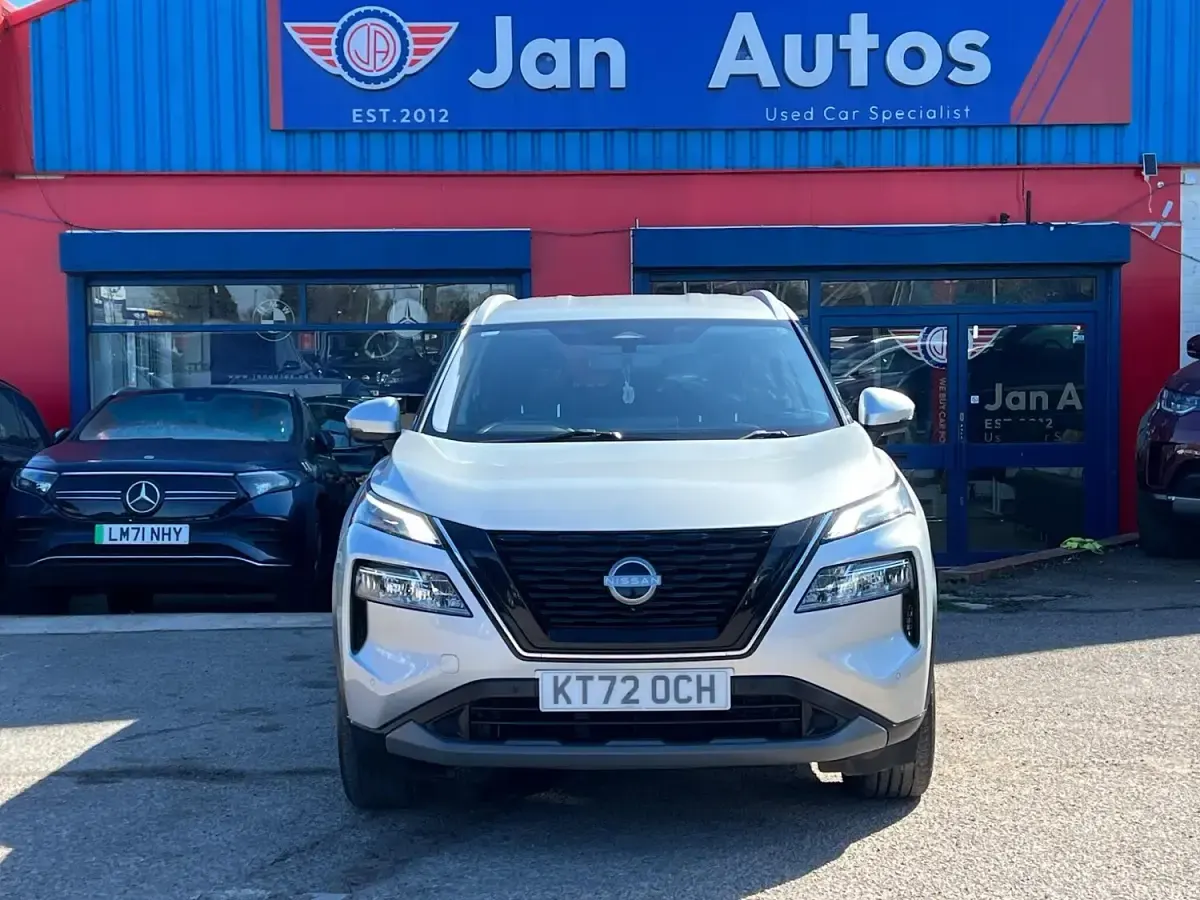 Used Nissan X-Trail N-Connecta 213 HP (156 kW) 2023 Silver SUV