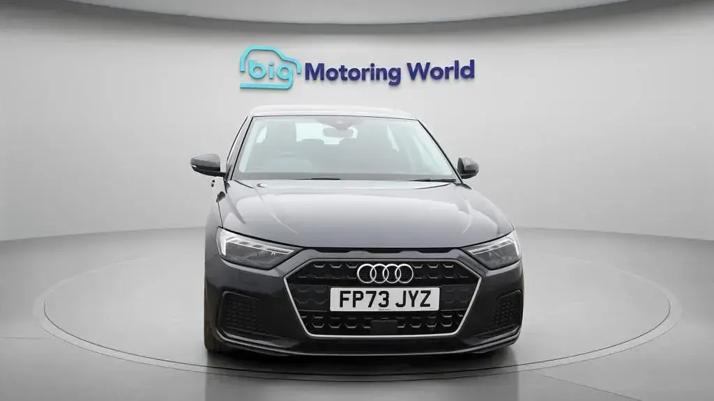 Used Audi A1 Sportback Sport 95 HP (69 kW) 2023 Grey Hatchback