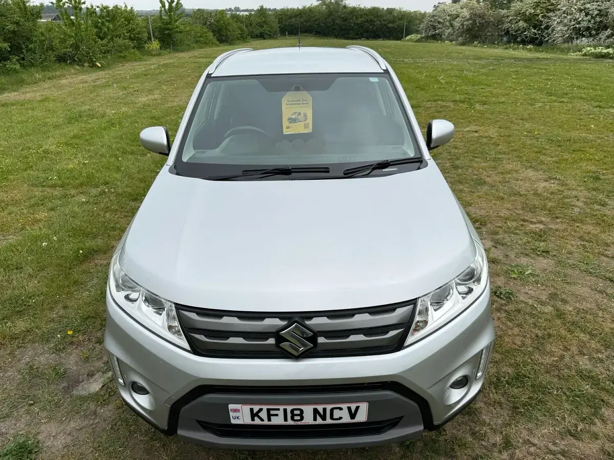 Używany Suzuki Vitara SZ-T 120 KM (88 kW) 2018 Srebrny SUV