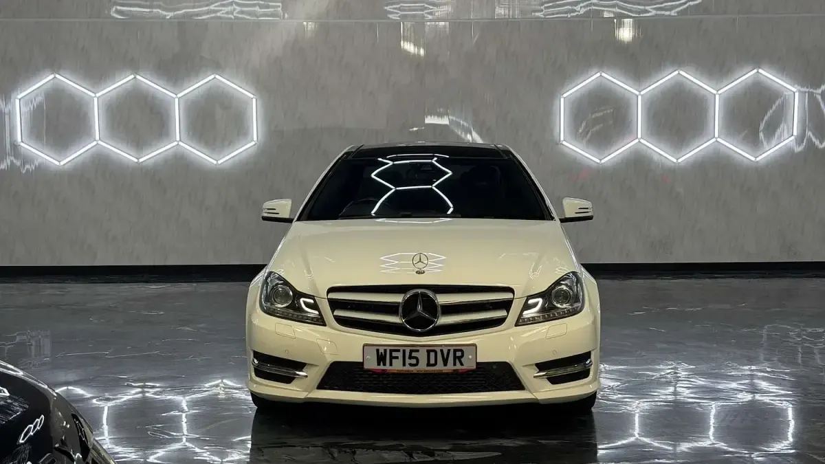 Used Mercedes C250 Sport Edition 204 HP (150 kW) 2015 White Coupe
