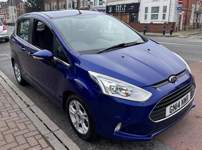 Used Ford B-MAX Zetec 90 HP (66 kW) 2014 Blue MPV