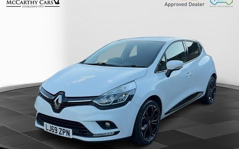 Used Renault Clio IV Iconic 90 HP (66 kW) 2019 Glacier white Hatchback