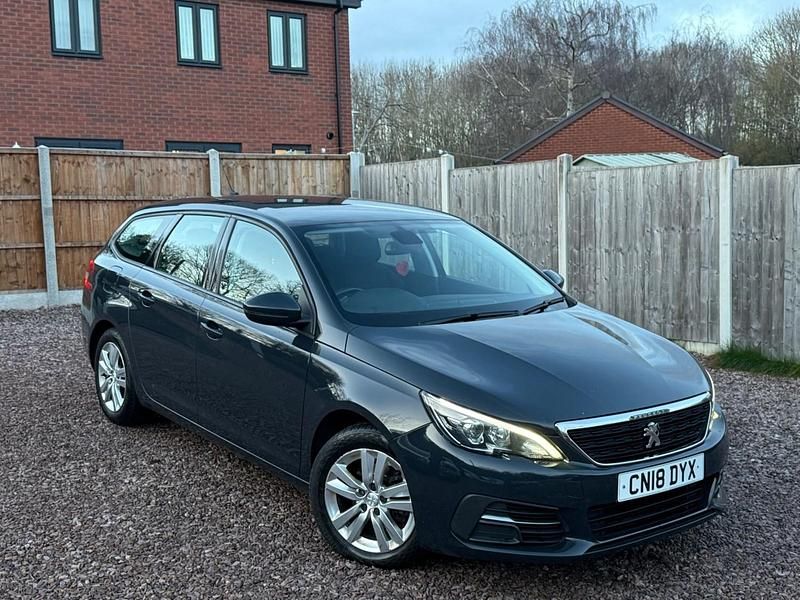 Begagnad Peugeot 308 Active 2018 Grå Kombi