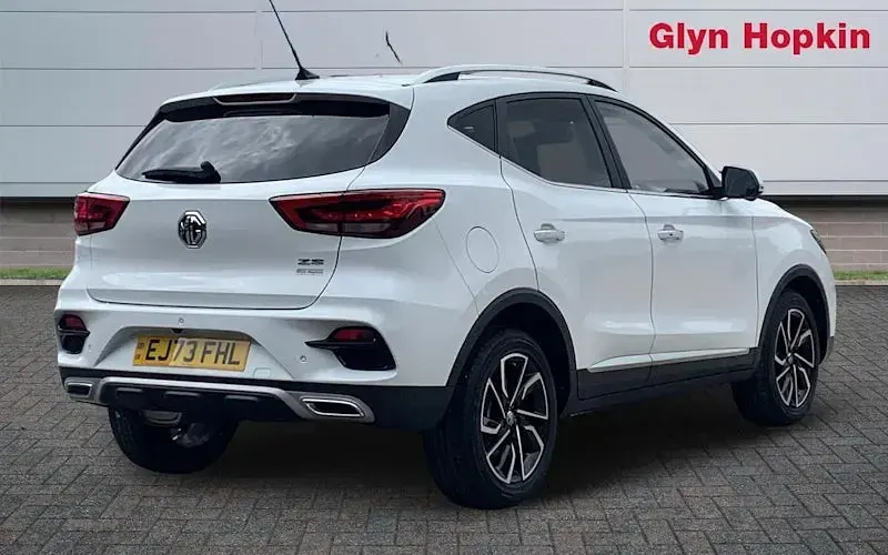 Usado MG ZS Exclusive 111 HP (81 kW) 2024 SUV