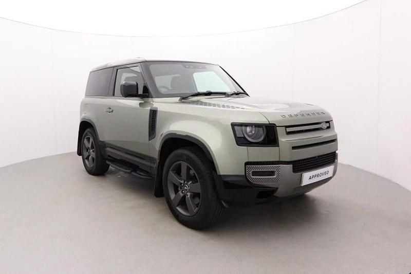 Used 2024 Land Rover Defender SE Dynamic Hatchback | £57,900 (Good price) - Image 1/1