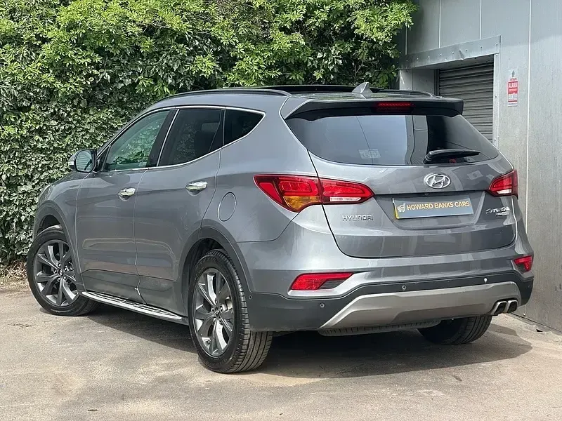 Used Hyundai Santa Fe Edition 200 HP (147 kW) 2016 Silver SUV