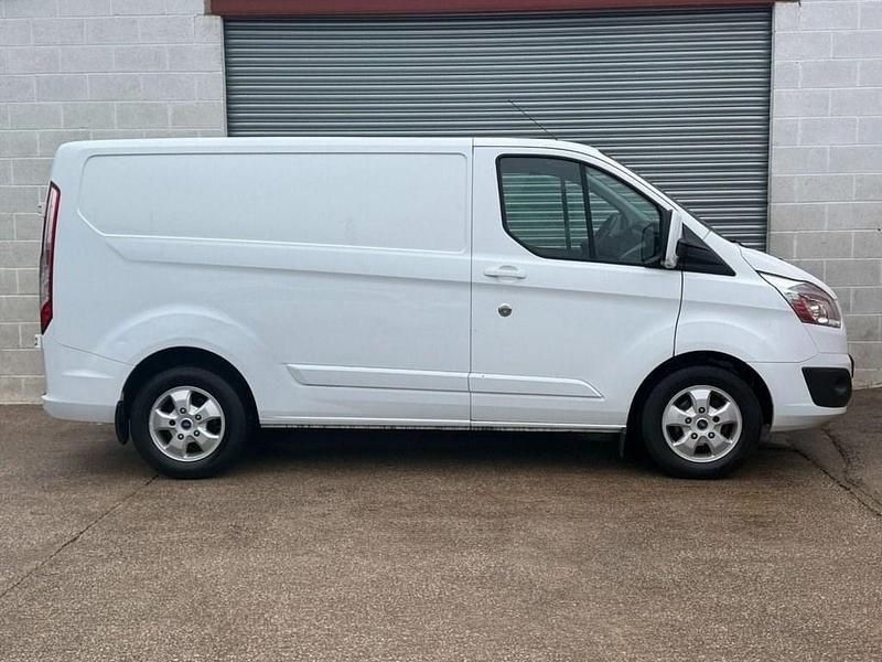 Used Ford Transit Custom Limited 128 HP (94 kW) 2017 White Van