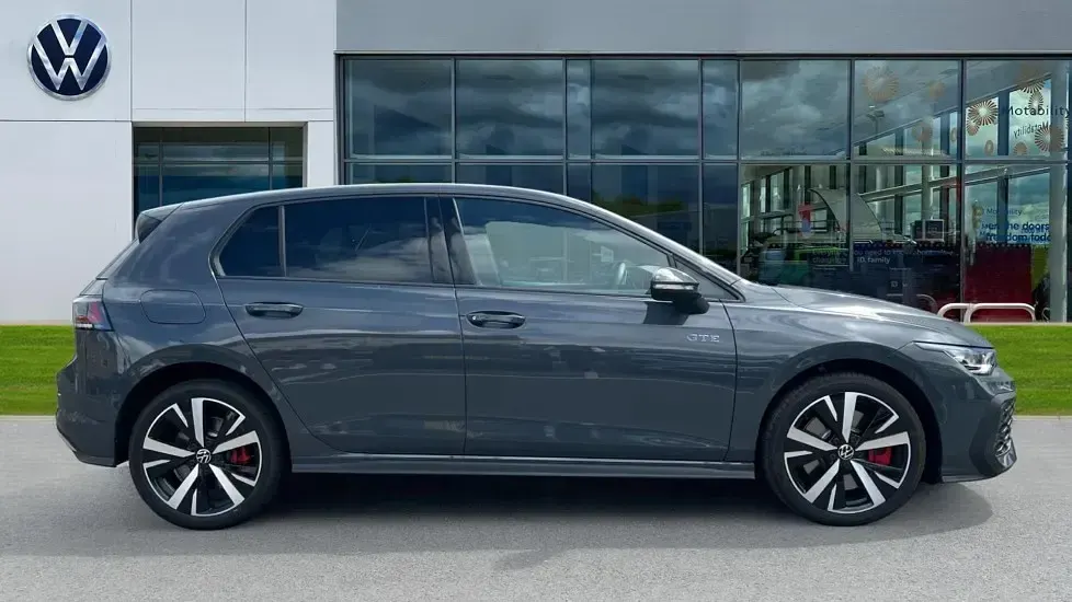 Used VW Golf VIII GTE 272 HP (200 kW) 2026 Dolphin grey metallic Hatchback