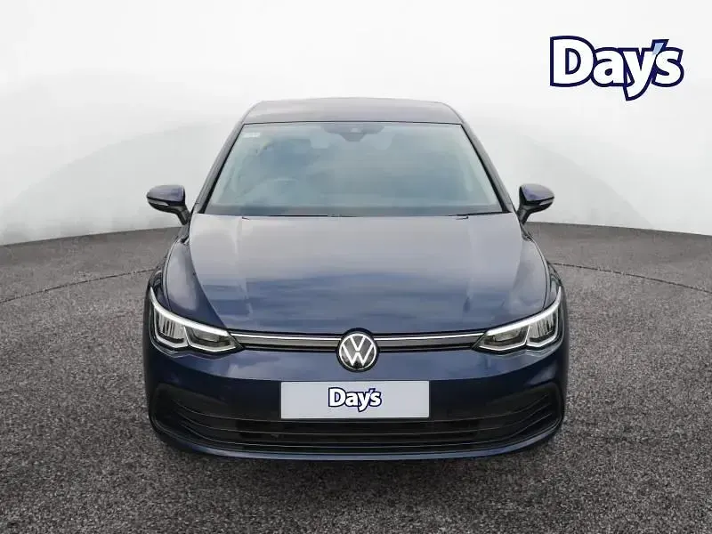 Gebraucht VW Golf VIII Life 115 PS (84 kW) 2022 Blau Kleinwagen