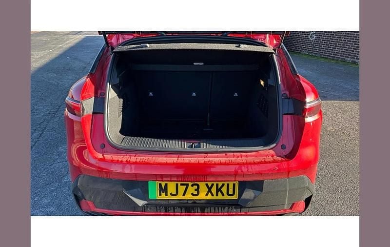 Used Renault Megane E-Tech Techno 160 kW (218 HP) 2023 Red Hatchback