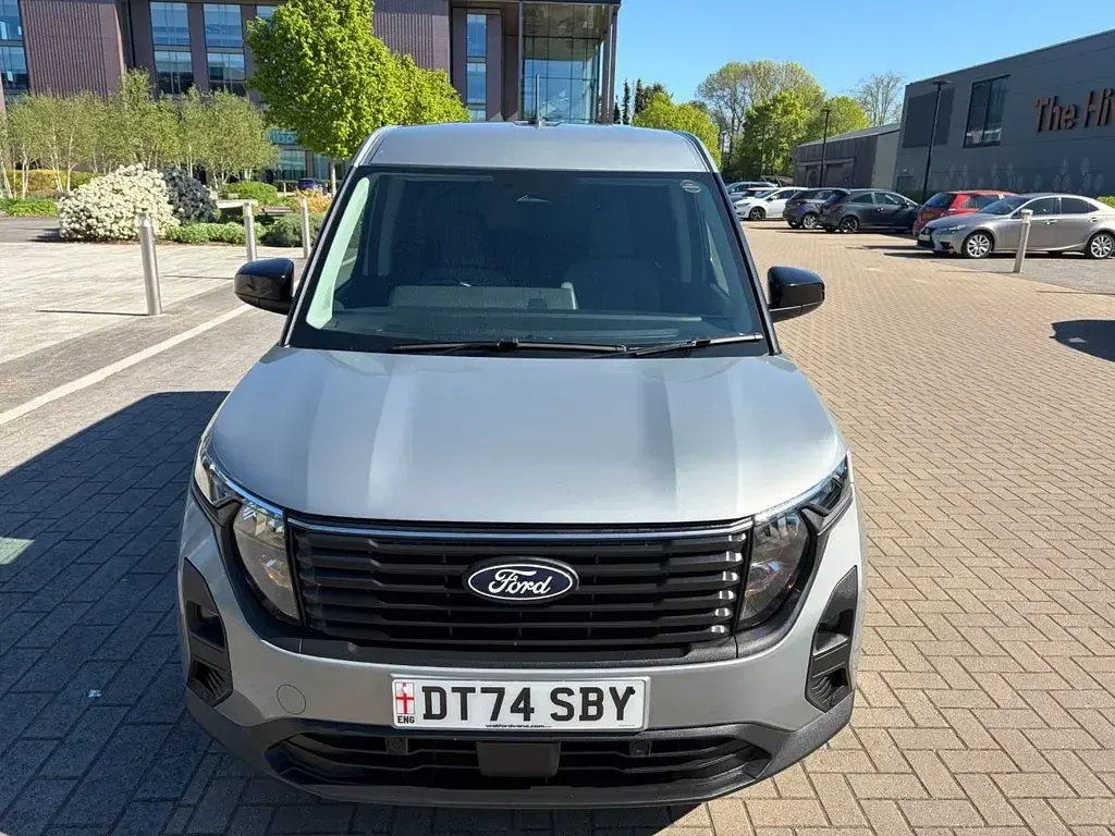 Used Ford Courier Limited 125 HP (91 kW) 2025 Silver MPV