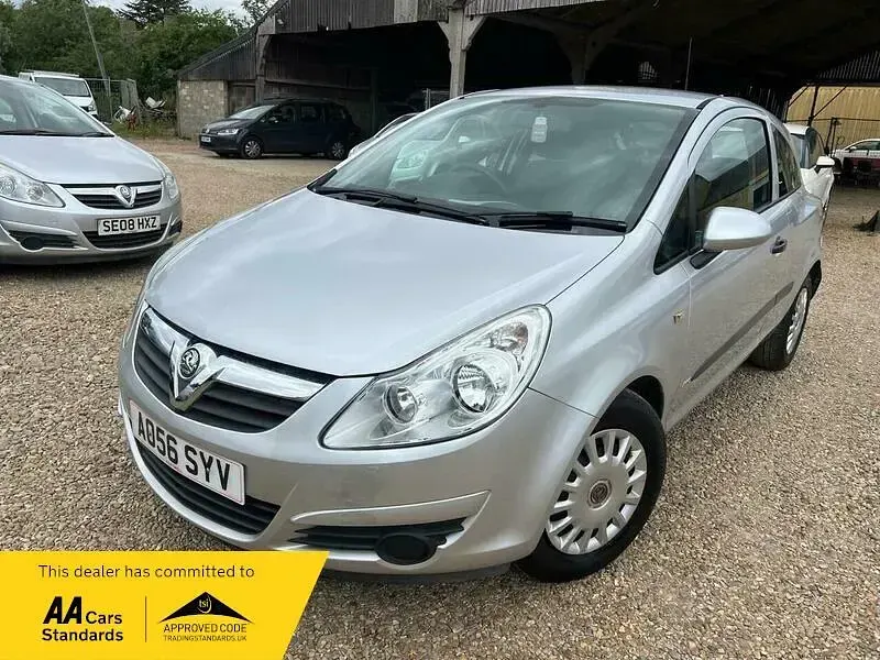 Used Vauxhall Corsa 80 HP (58 kW) 2006 Silver Hatchback