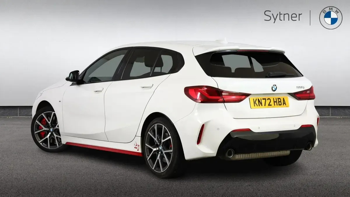 Second-hand BMW 128 Shadowline 265 CP (194 kW) 2022 Alb Hatchback