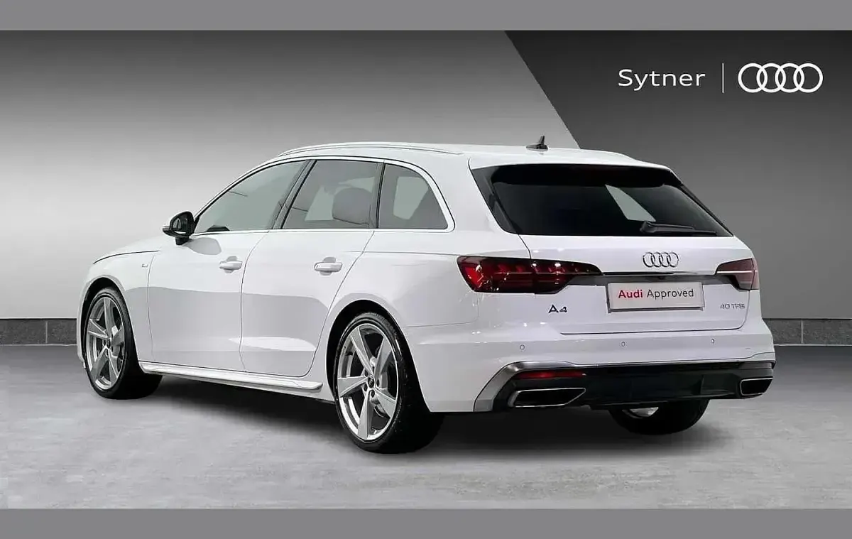 Used Audi A4 S-Line 200 HP (147 kW) 2024 White Estate