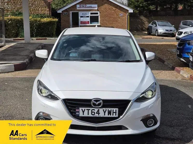 Used Mazda 3 Inclusive 150 HP (110 kW) 2014 White Hatchback