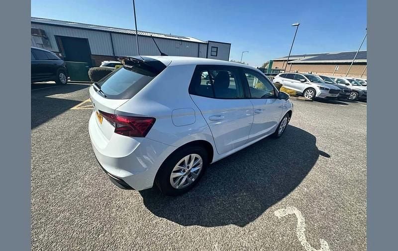 Used Skoda Fabia SE 94 HP (69 kW) 2025 Moon white metallic Hatchback