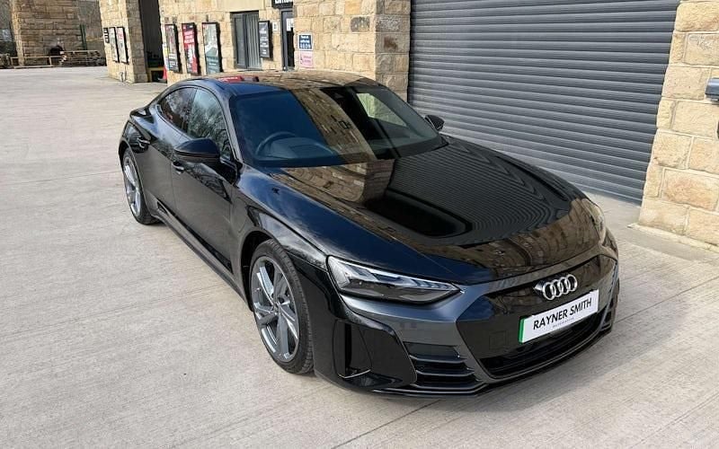 Used Audi e-tron GT quattro 389 kW (530 HP) 2024 Sedan