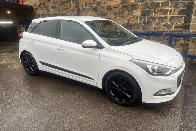 Used 2015 Hyundai i20 Premium Hatchback | £3,990 (Fair price) - Image 1/1