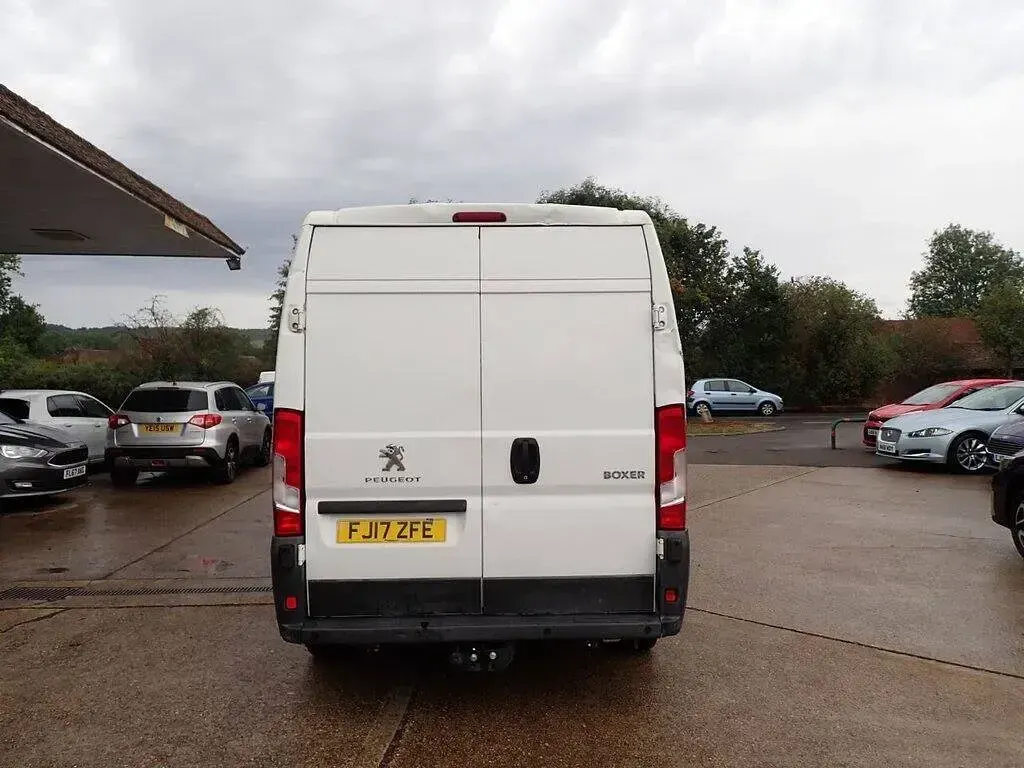 Used Peugeot Boxer 2017 White Van