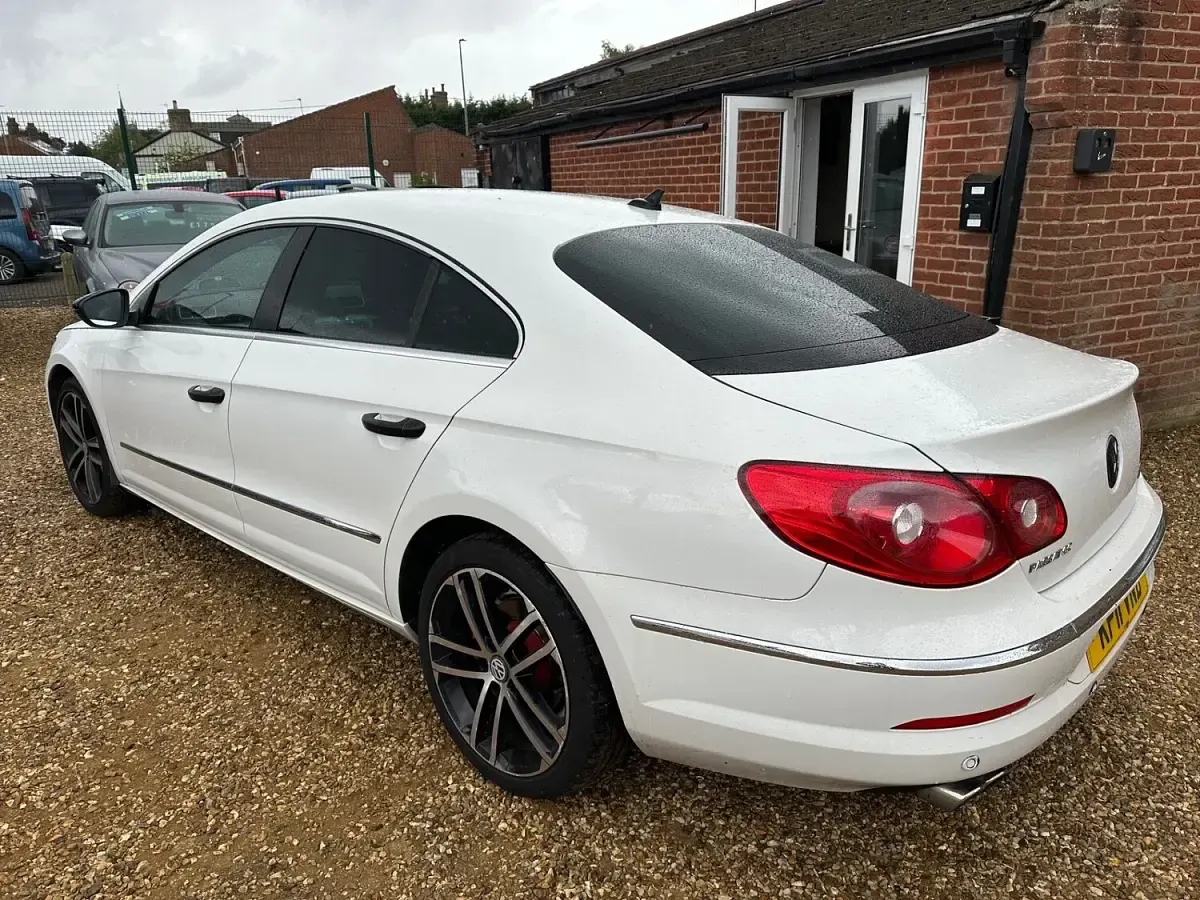 Used VW Passat GT 2011 White Coupe