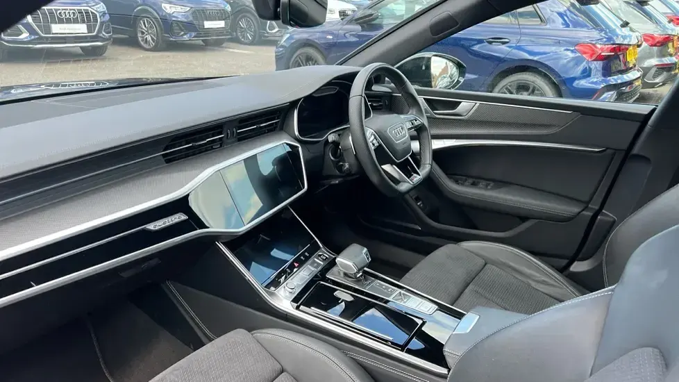 Used Audi A7 Comfort 265 HP (194 kW) 2022 Green Sedan