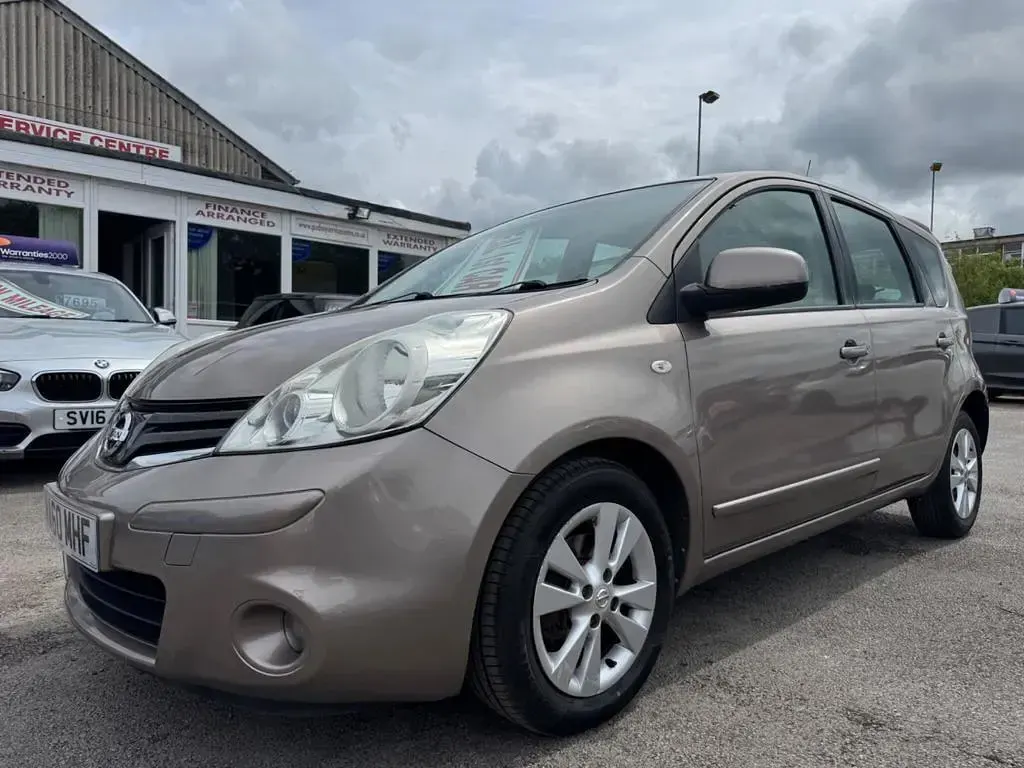 Used Nissan Note Acenta 88 HP (64 kW) 2010 Beige Hatchback