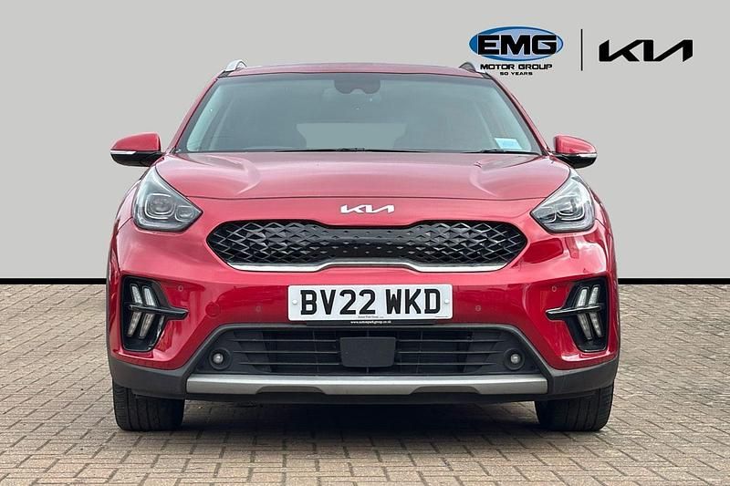 Used Kia Niro 139 HP (102 kW) 2022 Red SUV