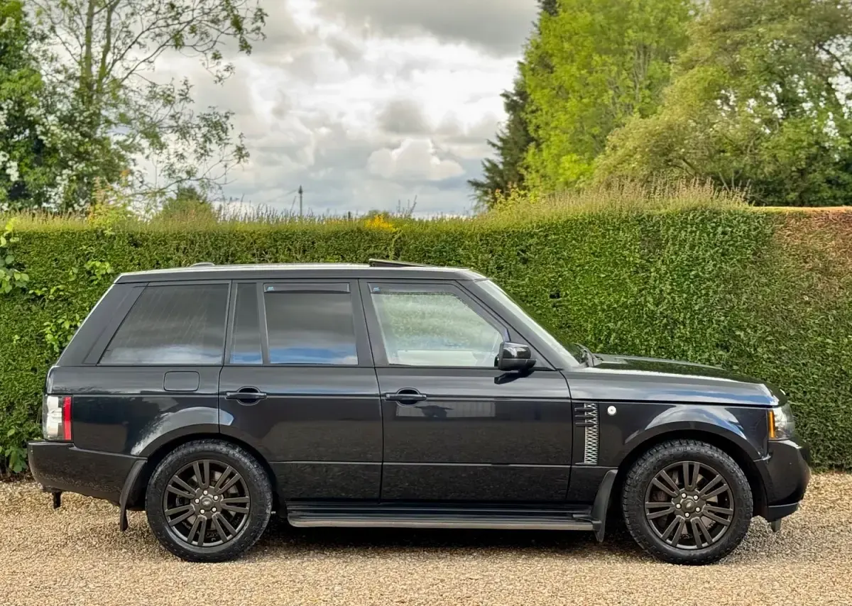Used Land Rover Range Rover Vogue 2011 Black SUV