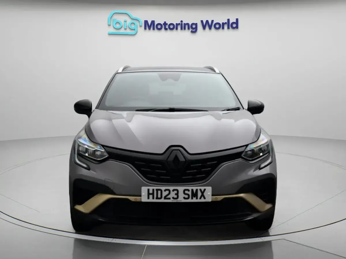 Used Renault Captur Bose Edition 145 HP (106 kW) 2023 Grey and black SUV
