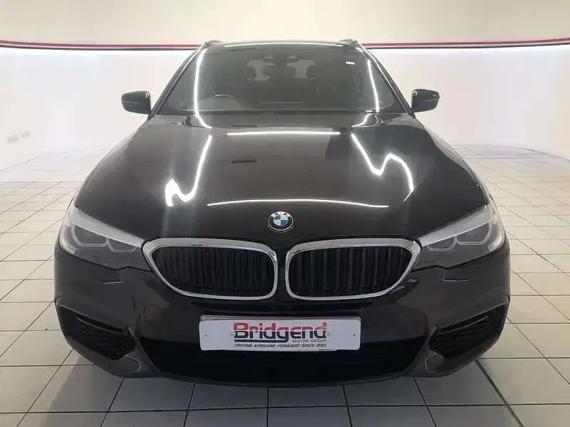 Used BMW 520 M Sport 190 HP (139 kW) 2020 Black Estate