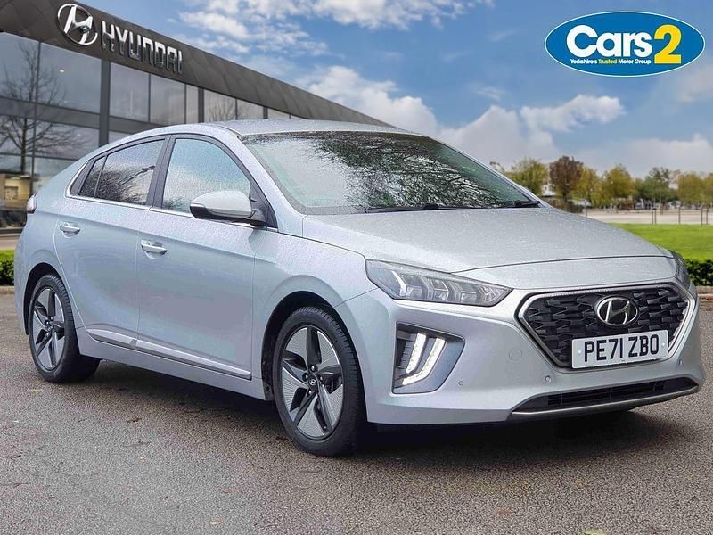 Used Hyundai Ioniq Premium SE 139 HP (102 kW) 2021 Silver Hatchback