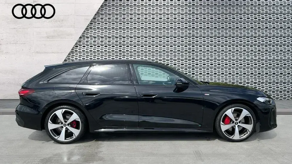 Used Audi A5 Sportback Advanced 204 HP (150 kW) 2025 Black Hatchback