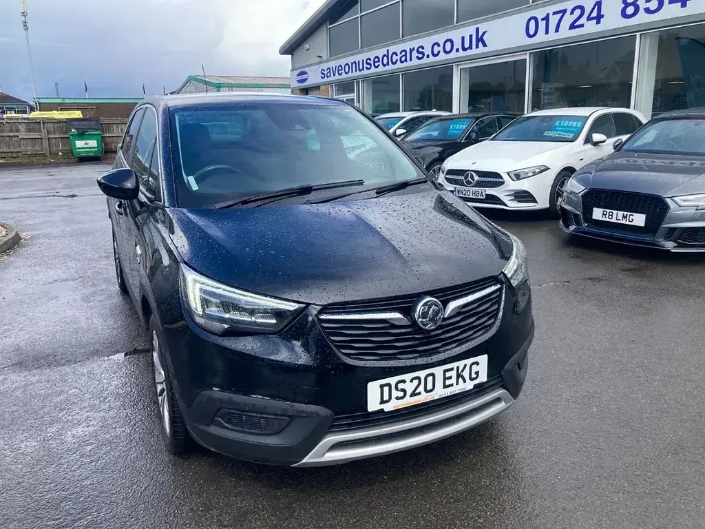 Used Vauxhall Crossland X 110 HP (80 kW) 2020 Black SUV