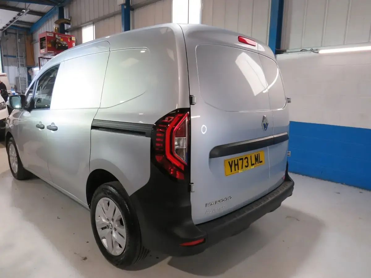 Used Renault Kangoo 94 HP (69 kW) 2023 Grey MPV