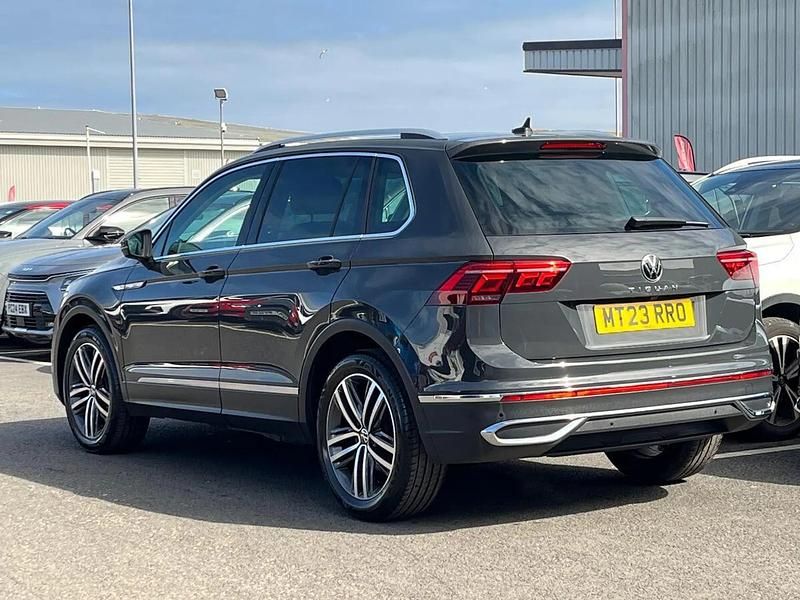 Used VW Tiguan Elegance 150 HP (110 kW) 2023 Grey SUV