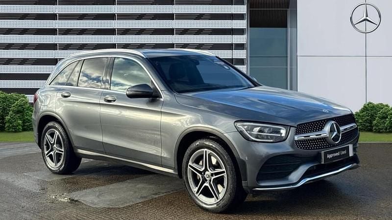 Used 2022 Mercedes 220 AMG line Estate | £27,670 (Good price) - Image 1/3