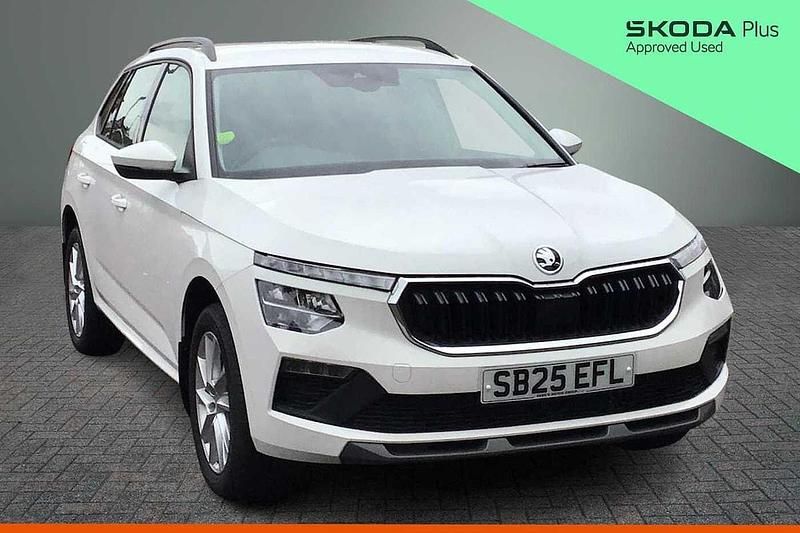 Candy white New 2025 Skoda Kamiq SE SUV | £21,995 (Fair price) - Image 1/4