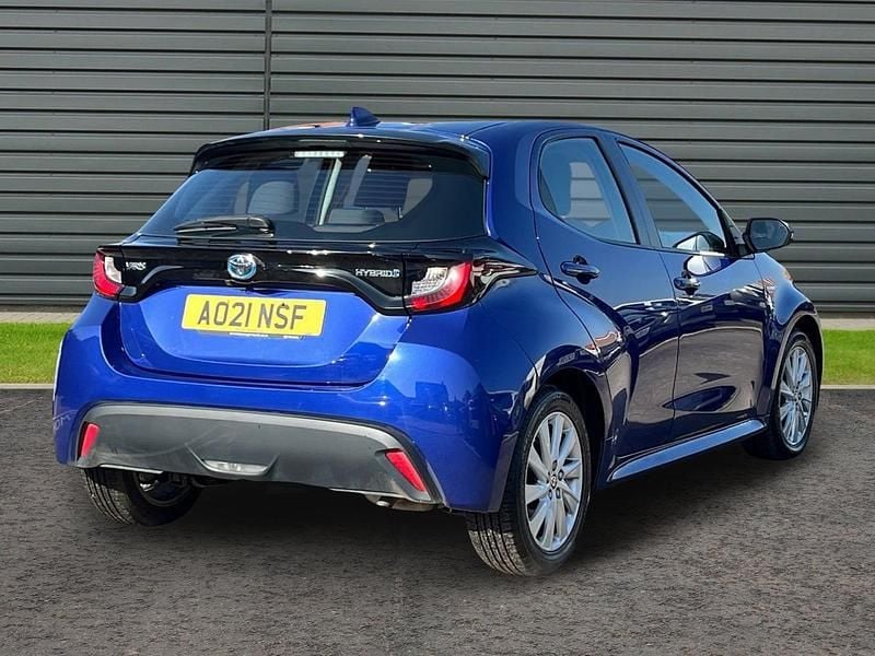 Used Toyota Yaris 116 HP (85 kW) 2021 Galactic blue Hatchback