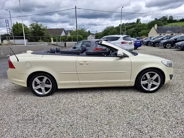 Used Volvo C70 SE Lux 2010 White Cabriolet
