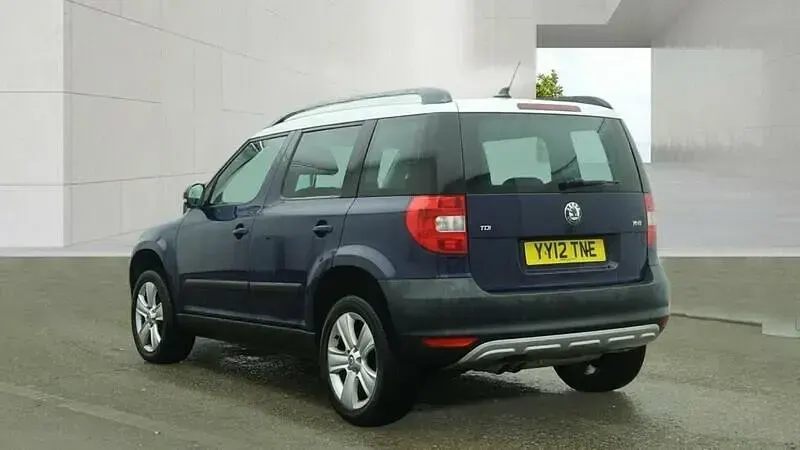 Used Skoda Yeti SE 110 HP (80 kW) 2012 Blue SUV