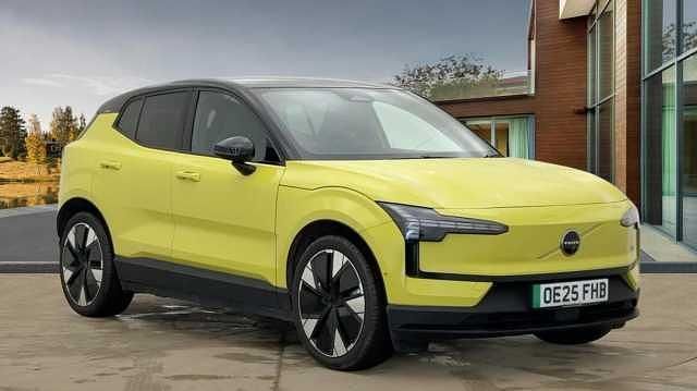 Used 2025 Volvo EX30 Performance SUV | £29,995 (Fair price) - Image 1/4