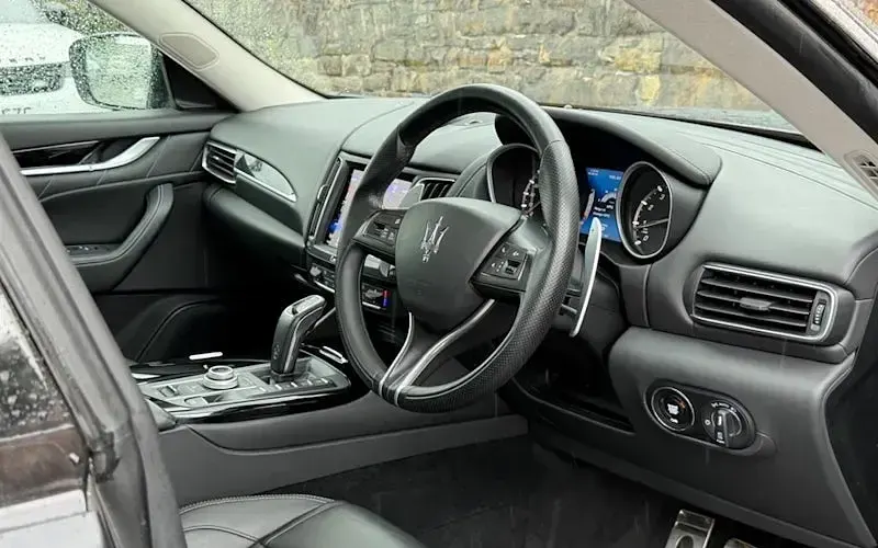 Used Maserati Levante 349 HP (256 kW) 2018 Grey SUV