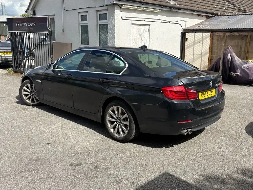 Used BMW 520 Advantage 184 HP (135 kW) 2012 Black Sedan