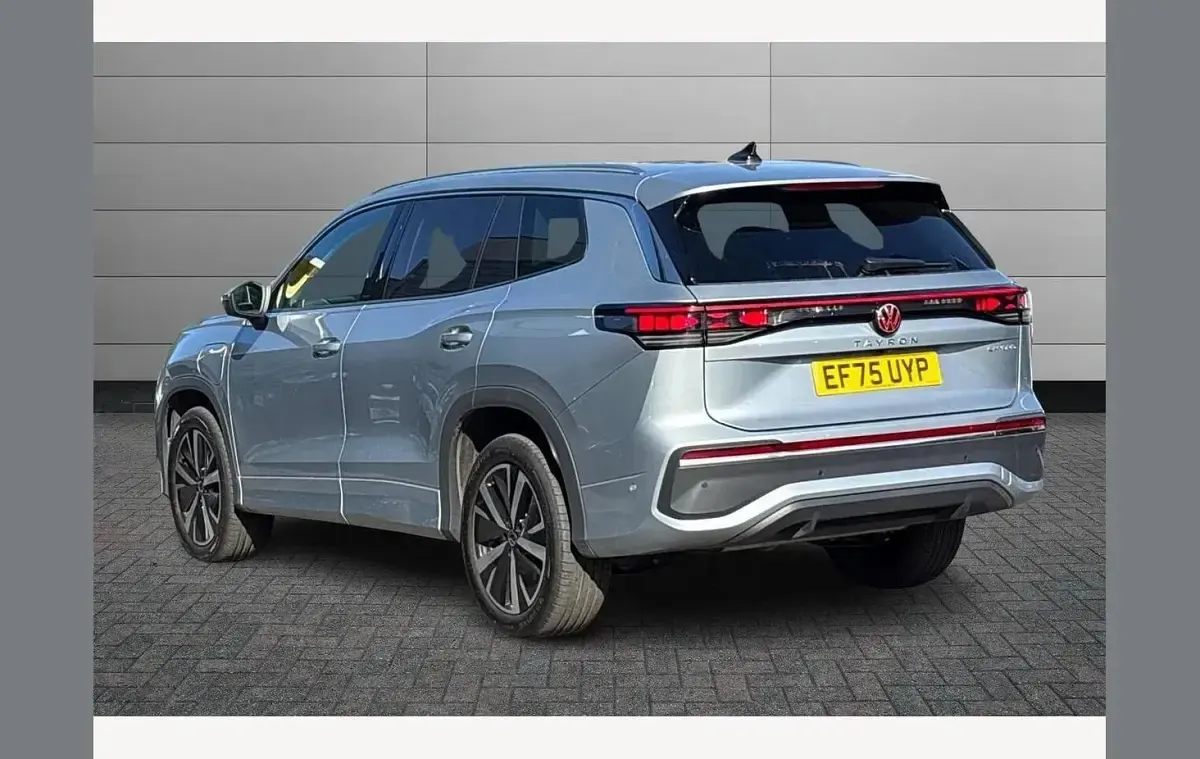 Gebraucht VW Tayron Elegance 204 PS (150 kW) 2026 Silber SUV