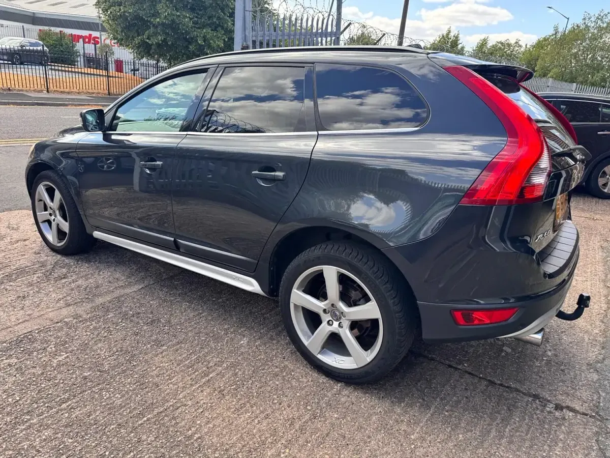 Used Volvo XC60 R-Design 2012 Grey SUV